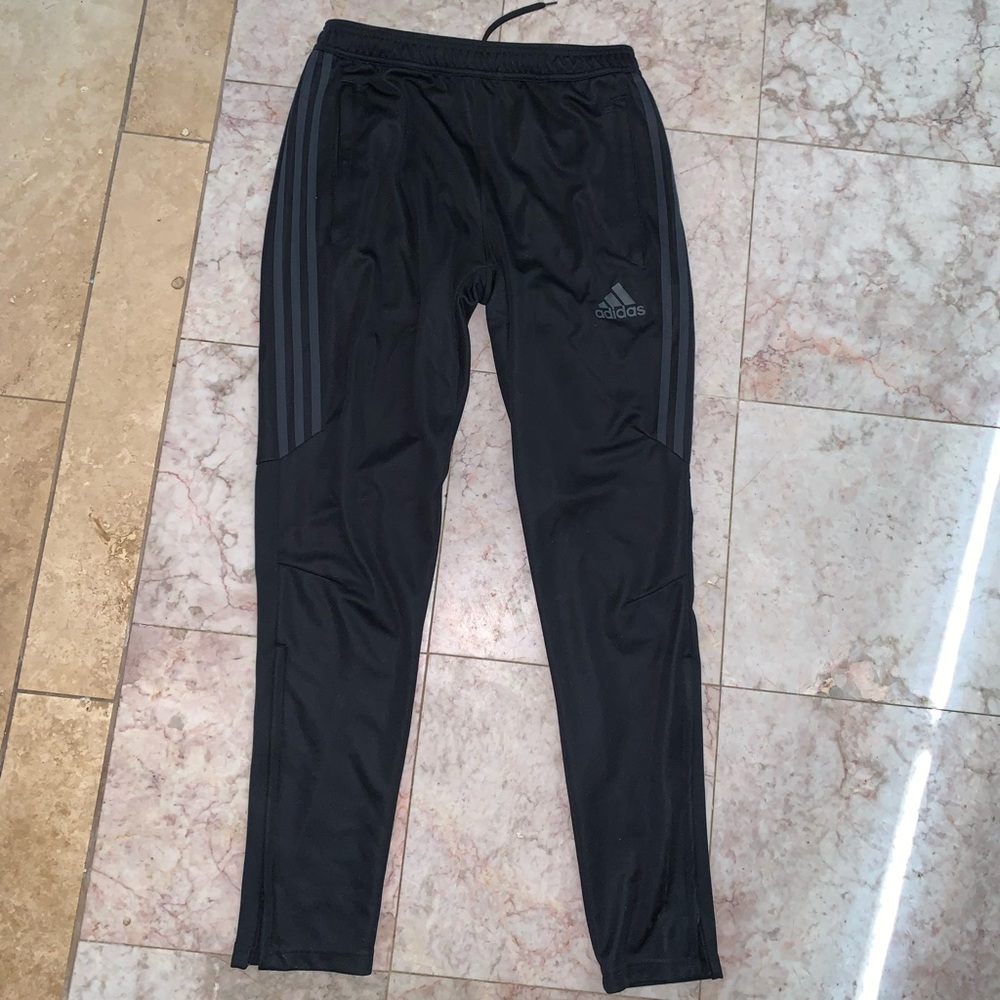 Men’s Adidas Tiro Pants Size Medium